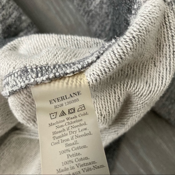 Everlane Grey Sweatshirt, Small - Picture 6 of 6